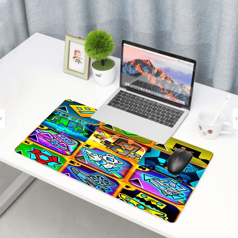 Geometry Dash Print Mouse Pad, Anti‑Slip Desktop Keyboard Mat, for PC Laptop Gaming Working Daily Use, Cool Festival Surprise Gift