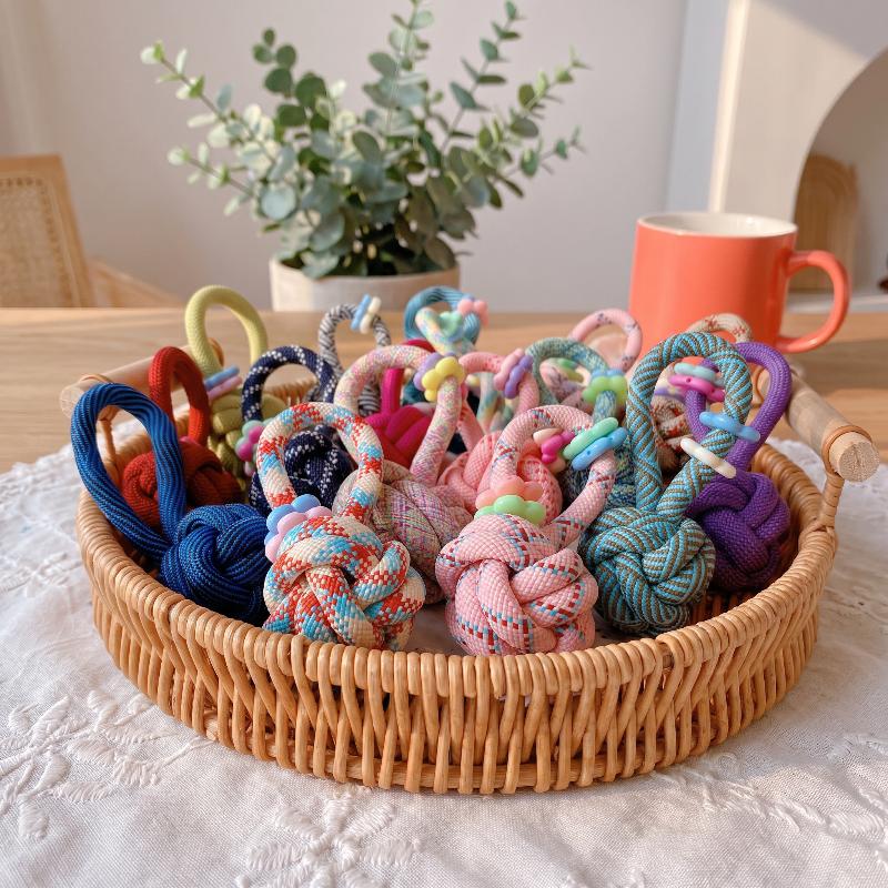 Women's Car Keychain Knotted Rope Floral Design Non-Slip Lightweight Bag Charm Portable Key Decor for Travel Commute Use