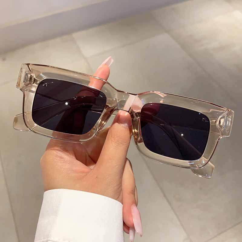 Classic Small Frame Square Rivet Sunglasses Women For Men Fashion Vintage Trendy Sun Glasses Luxury Brand Designer Punk Shades