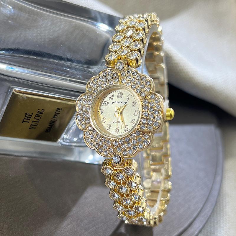 Montre Fleurs Vintage pour Femmes Luxe Or Strass Bracelet en Acier Montres Design de Marque Dames Montre-Bracelet à Quartz Reloj