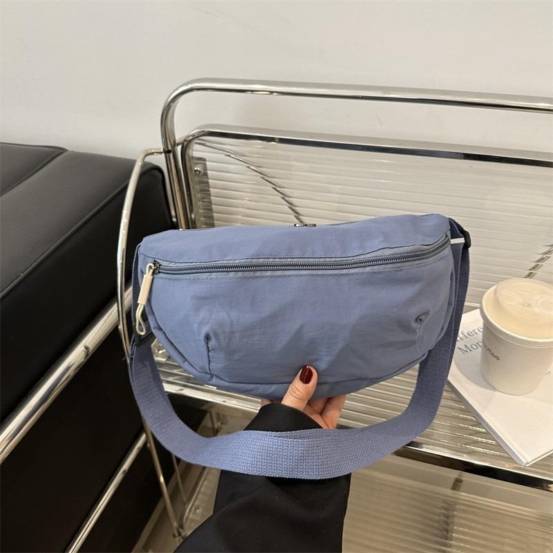 New Shoulder Messenger Bag Solid Color Casual Simple Light Versatile Large Capacity Dumpling Bag Wide Shoulder Strap Breast Bag