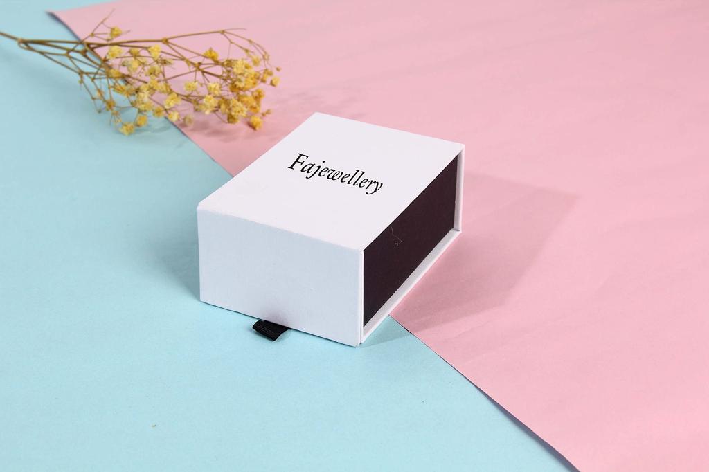 Fajewellery Vintage Carved Flower Locket Photo Pendant Necklace for Women, Metal