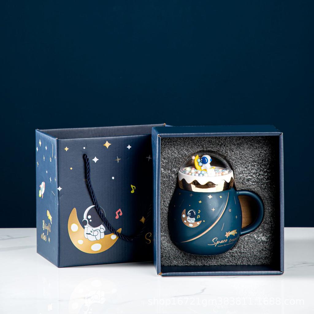 Kreativní planetový hrnek Vysoce přesný hrnek Astronaut Keramický hrnek Dárek k otevření Suvenýr Hrnek na vodu Dárková sada v krabičce