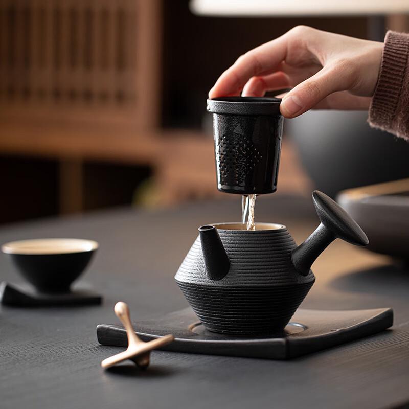 Zhi ZHE JUE QI Terracotta Tea Set