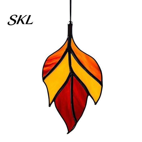 Stained Glass Leaf Art Acrylic Hanging Pendant, Waterproof Sunproof Window Hanging, Decorative Pendant Ornament with Colorful Light Effects for Garden