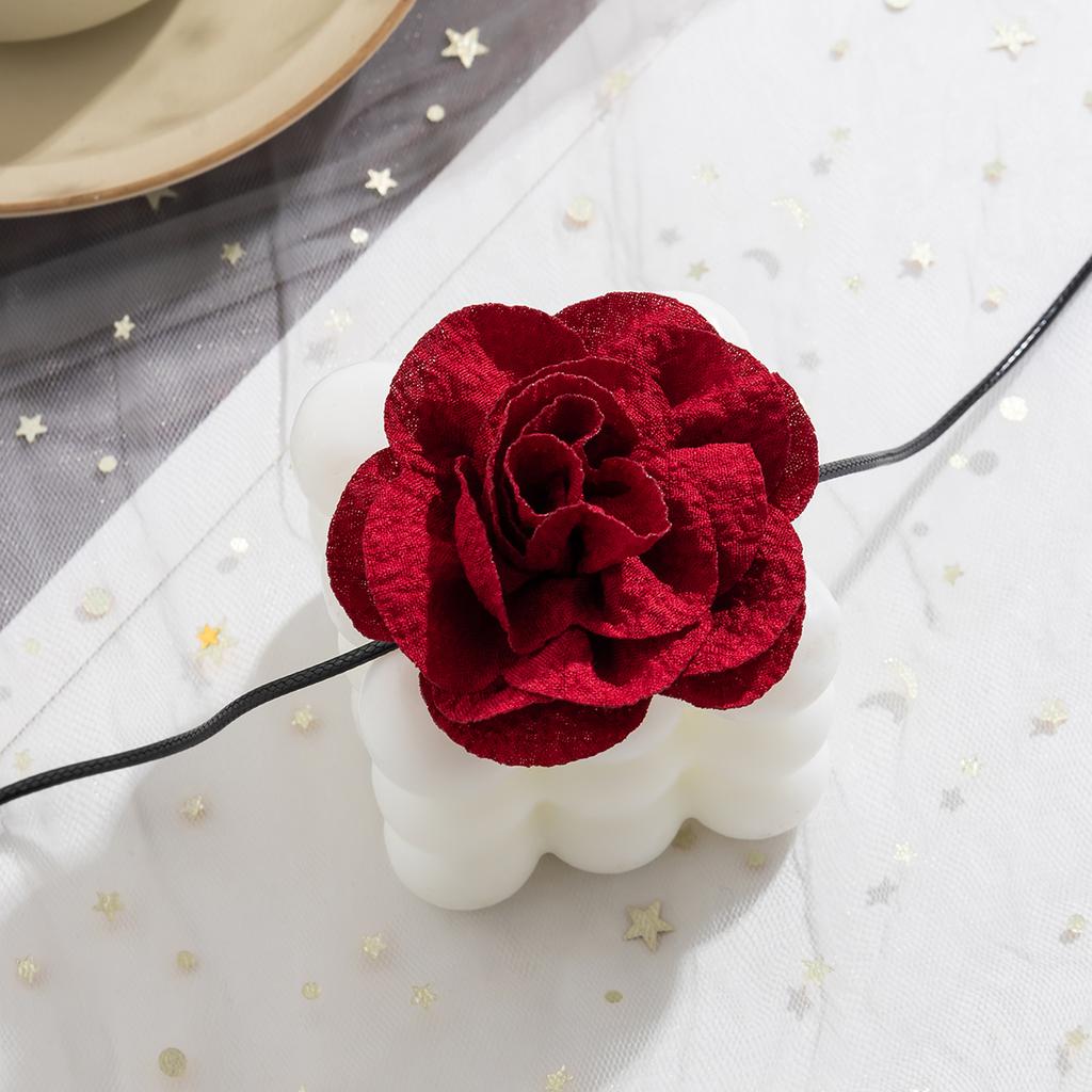 Elegant Long Rope Chain with Large Flower Choker Necklace for Women Trendy Charms Ladies 2026 Fashion Jewelry On Neck Decoration