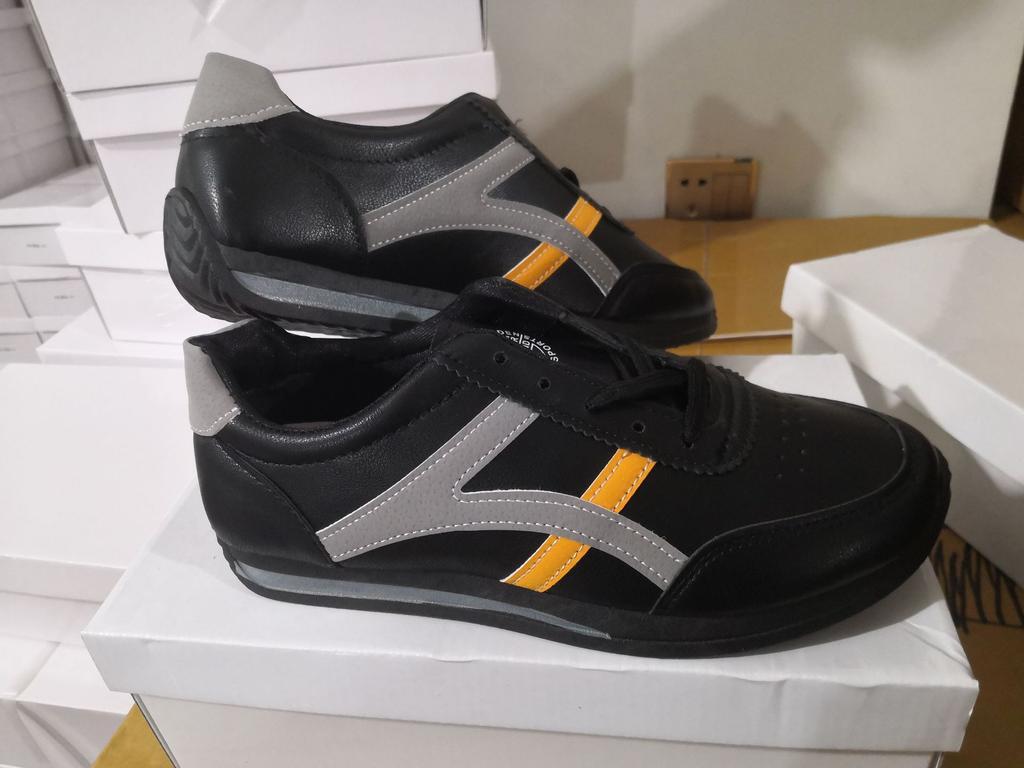 22 spring and autumn new sports style leather surface student running Forrest Gump shoes INS trendy shoes