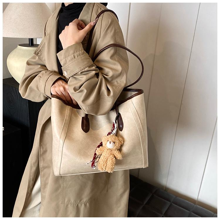 Large Capacity Minimalist Tote Bag for Women Soft Faux Leather Shoulder Handbag