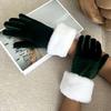 Gants Courts Rétro en Velours Gants d'Opéra pour Femmes avec Poignets Blancs Flous Gants Courts au Poignet pour Costume de Noël Mariage Thé Banquet Danse