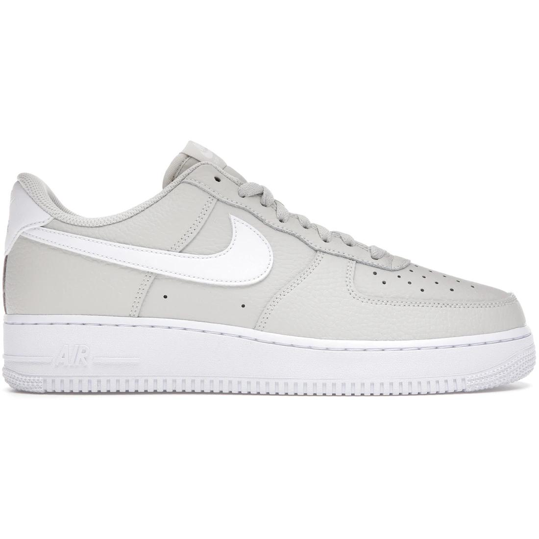 

Sneaker Nike Air Force 1 Low 07 Light Bone White(CT2302-001) 38.5