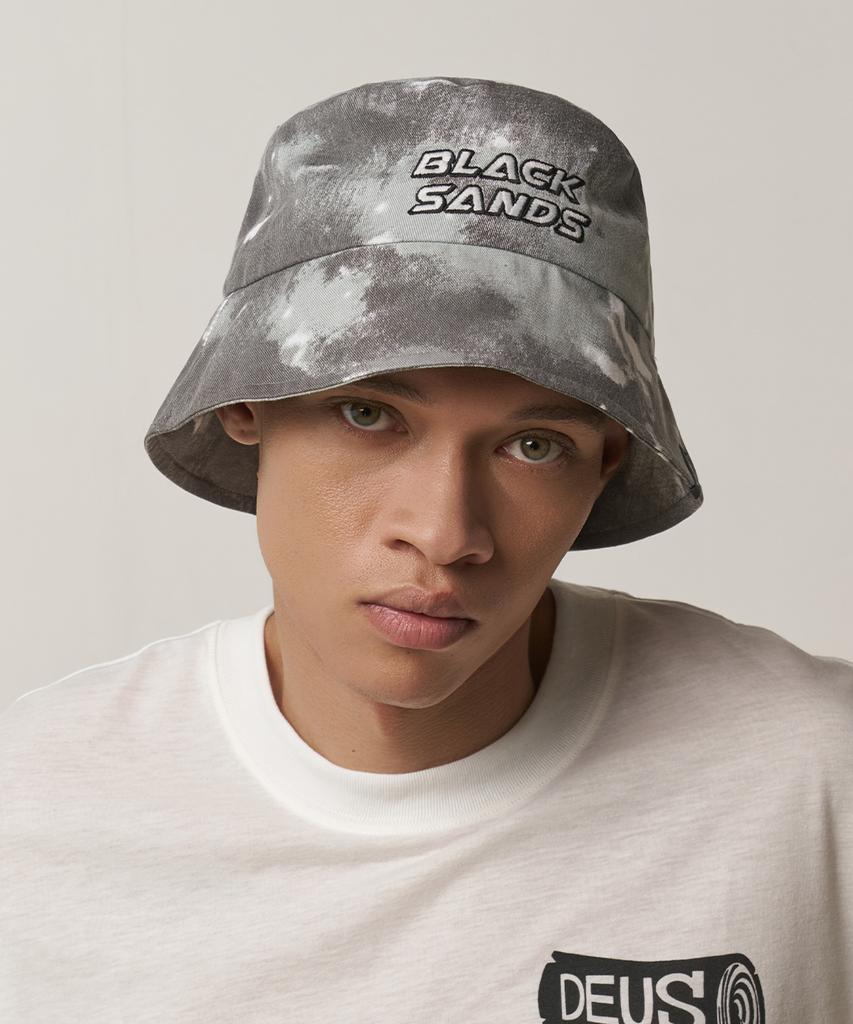 Beullaegsaenjeu Space Labor Bucket Hat Black