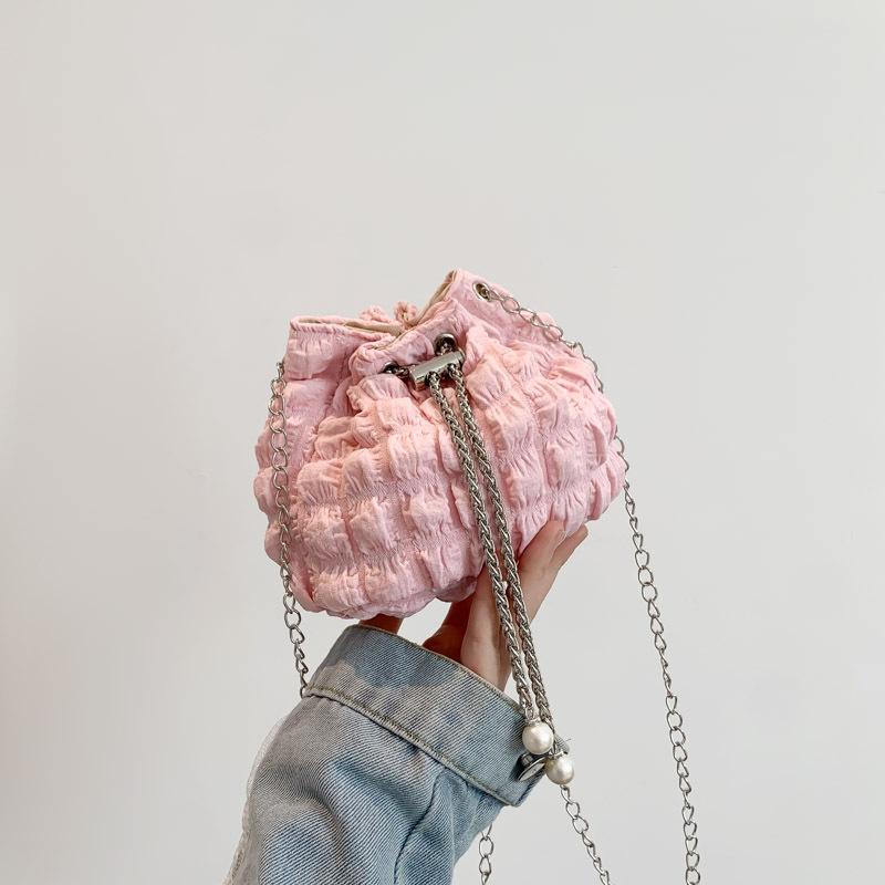 

Pleated fashion, popular small bags this year, women s 2024 autumn and winter new foreign style shoulder messenger bag bucket bag tide рожевий