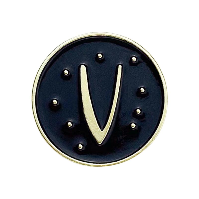A-Z 26 Letters Initial Brooch Women English Alphabet Brooch Pin Round Badge Corsage Unisex Collar Jewelry Clothes Bag Decor Gift