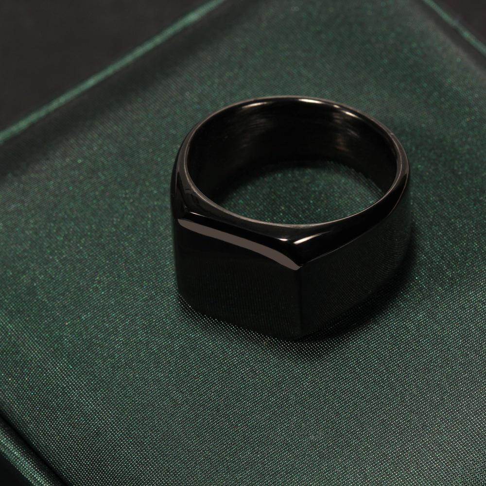 Trendy European-American Square Men's Ring In Smooth Titanium Steel