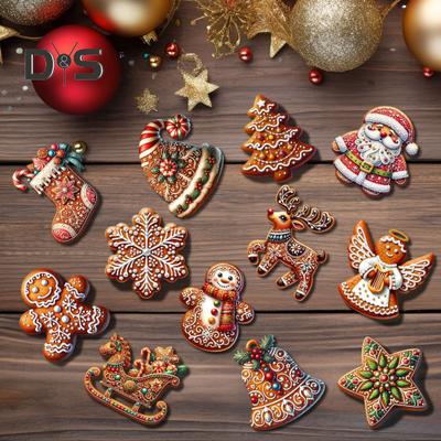 Lebkuchen-Anhänger aus Holz, Weihnachtsschmuck, Weihnachtsmann, Lebkuchenmänner, Hängedeko für den Weihnachtsbaumsims