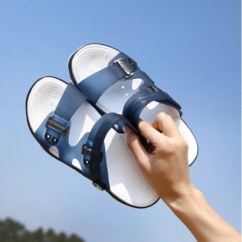 Men's Sandals 2024 Summer New Anti Slip Beach Shoes Wear Resistant Breathable Flat Shoes Fashion Lightweight Casual Slippers
