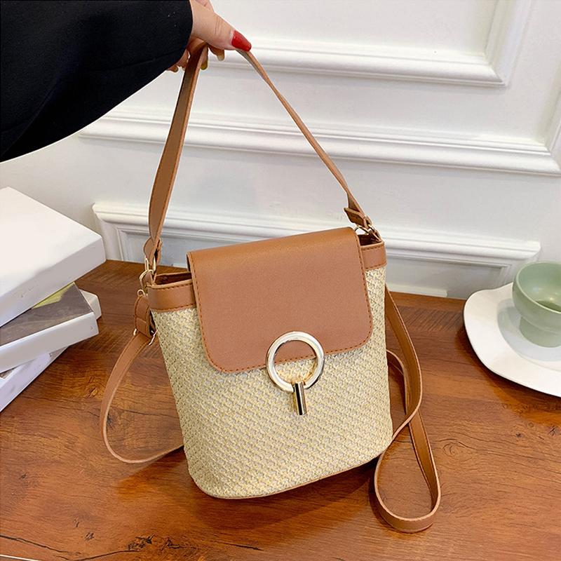 Malá slaměná taška kbelík pro ženy letní crossbody tašky ratanová plážová dámská cestovní kabelka a taška přes rameno