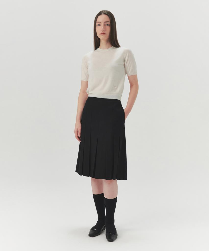 Leuba Merino-Wool Classic Round Knit - Off White