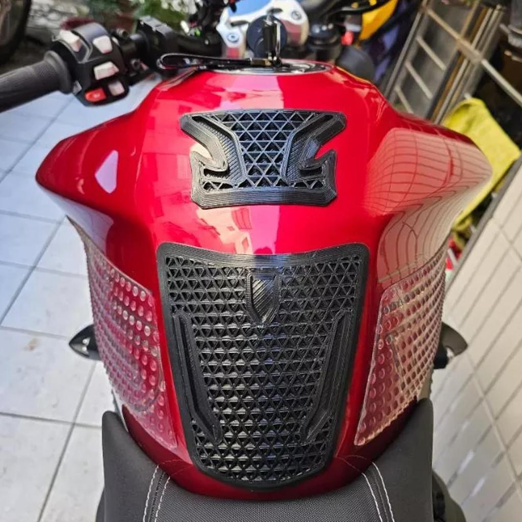 BYEMTTY 3D Traction Pad Tank Kit for Honda, Kawasaki, Suzuki, Ducati, Victory, BMW, and KTM (All Year Models) (Black)