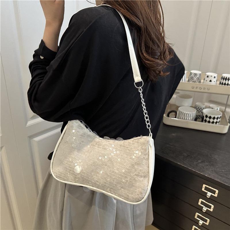 Spring and Summer Popular Chain Bag Women's New Versatile Messenger Bag Fashion Niche Sequined Shoulder Armpit Bag