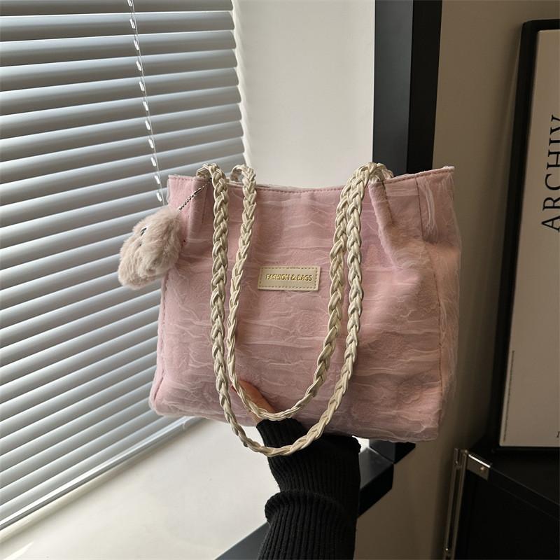 

Stylish Large Capacity Korean Minimalist Shoulder Bag For Casual Commuting In Black White Pink Bag with Pendant рожевий