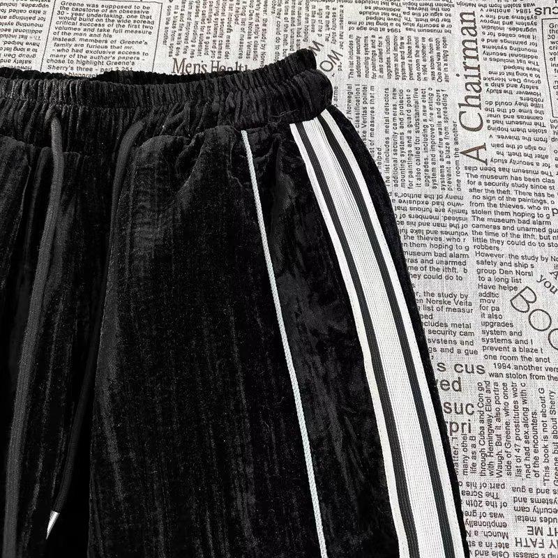 Jesienna Stylowa Bluza w Paski ze Złotego Weluru Dwuczęściowy Sportowy Garnitur dla Par dla Mężczyzn