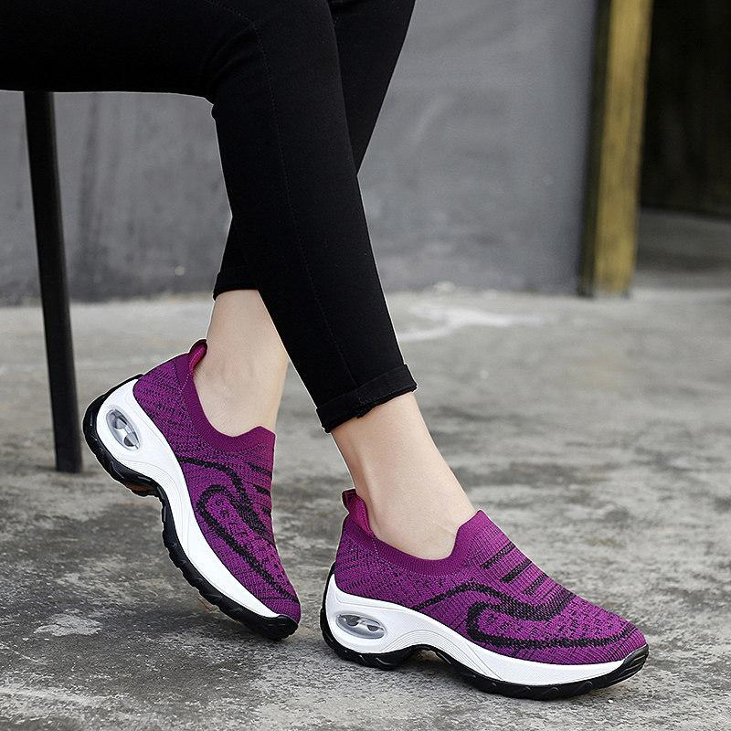 Old Beijing Cloth Shoes Red Sports Mother Casual Soft-soled Air Cushion Shoes