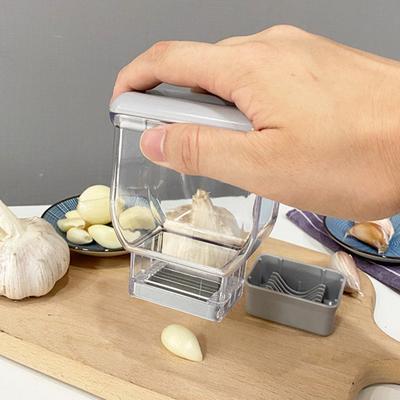 Manual Garlic Cutter Stainless Steel Blades Easy To Use Quick Garlic Preparation Hand Injury Protection Garlic Cutter