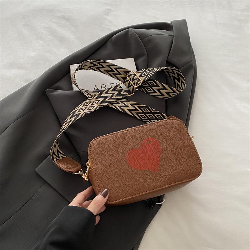 Shoulder Bag Winter Fashion Simple Messenger Bag Foreign Style Commuter Small Square Bag Love Decorative Small Square Bag