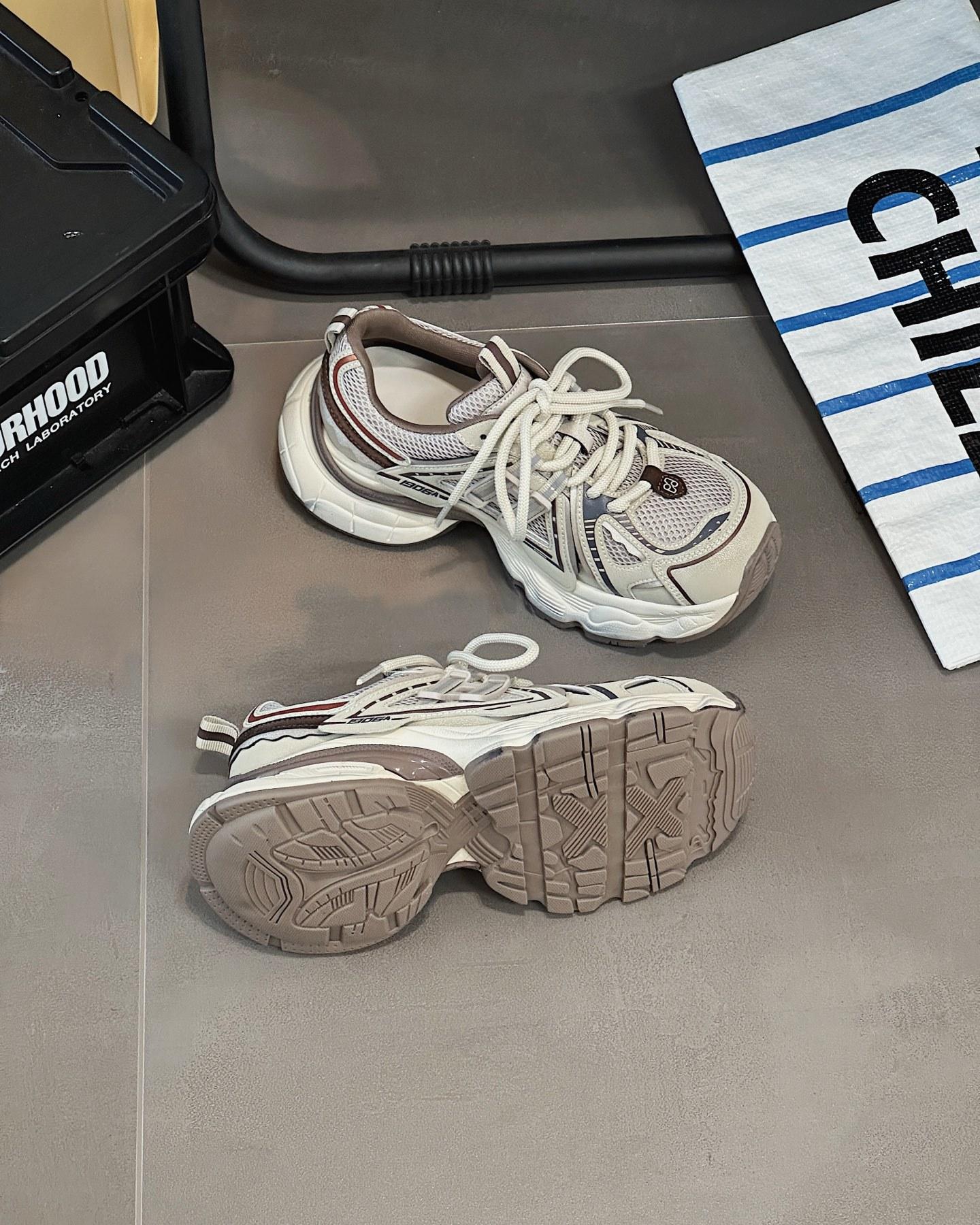 

Popular dad shoes women s 2025 autumn new versatile thick sole heightening comfortable trendy cool running sports casual women s shoes 40