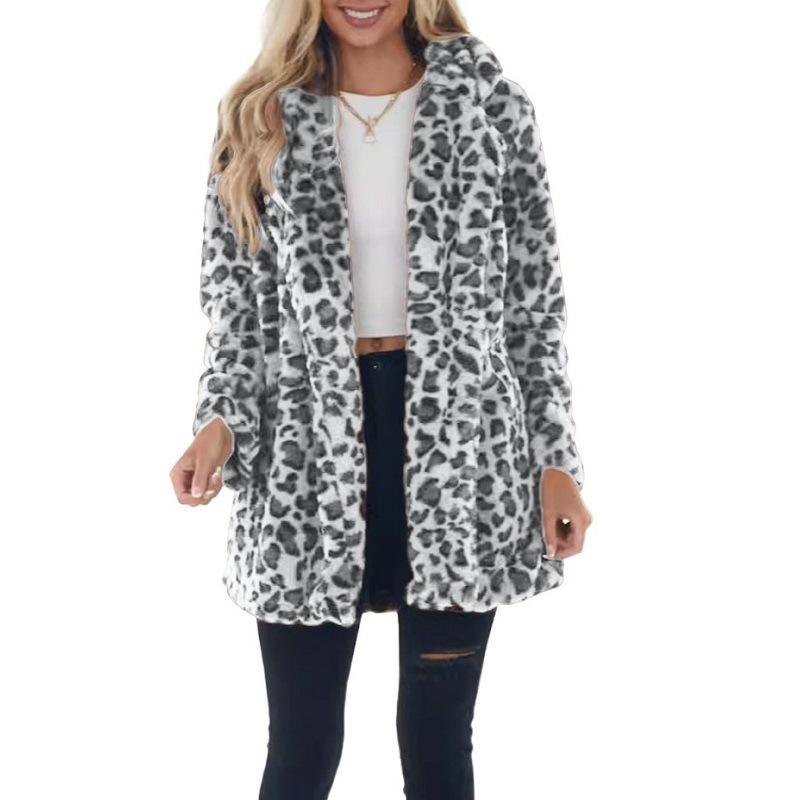 Fall/Winter Leopard Print Women's Fashionable Leather-like Coat with Pockets and Loose Fur Trim.