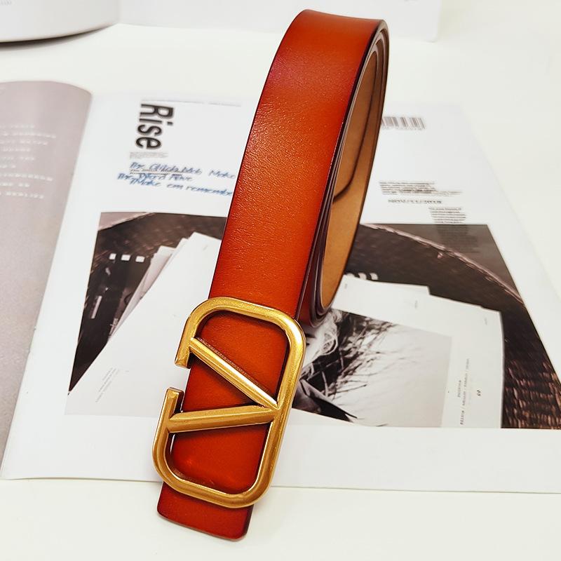 

Teen Trousers Belt Retro Cowhide V Letter Smooth Button Versatile Belt 115cm