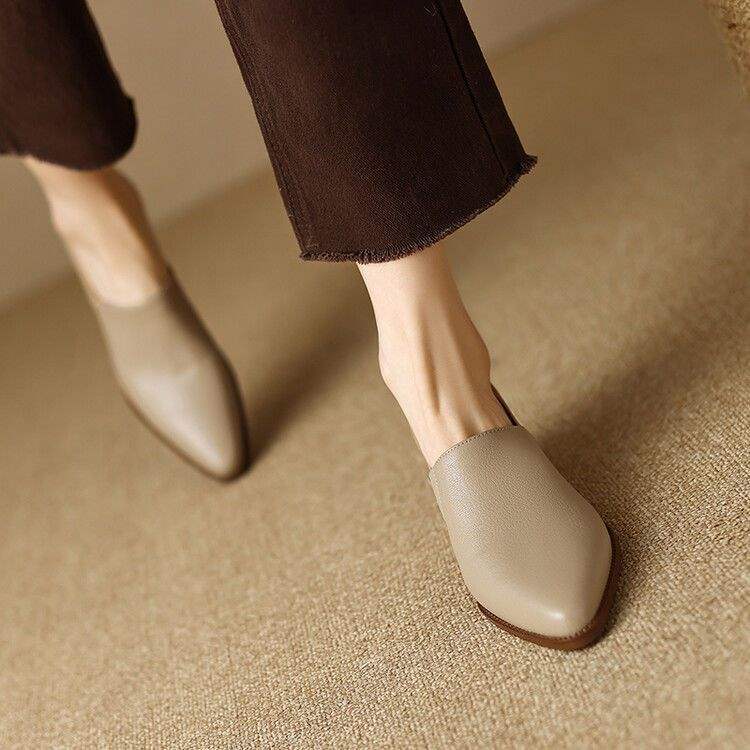 Soft Leather Soft Sole Shallow Mouth Single Shoes Women's 2025 Spring and Autumn New Thick Heel Pointed Small Leather Shoes Women's Loafers Middle Hee