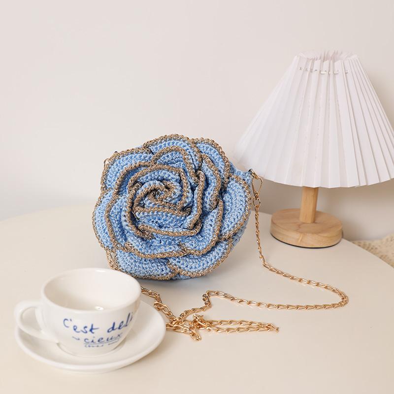 

Fashion Gold Trim 3D Camellia Handbag New Handmade Crochet Knitted Bag Beach Vacation Tote for Women синій