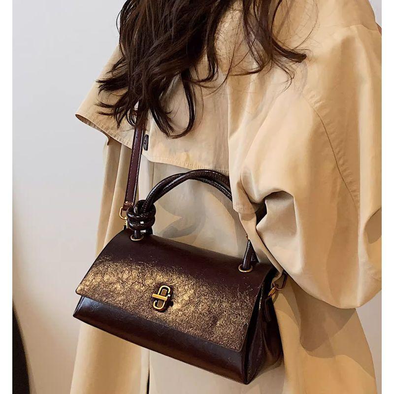 New Fashion Versatile Shoulder Bag Women's Simple Casual Portable 2025 New Small Square Bag Premium Underarm Bag