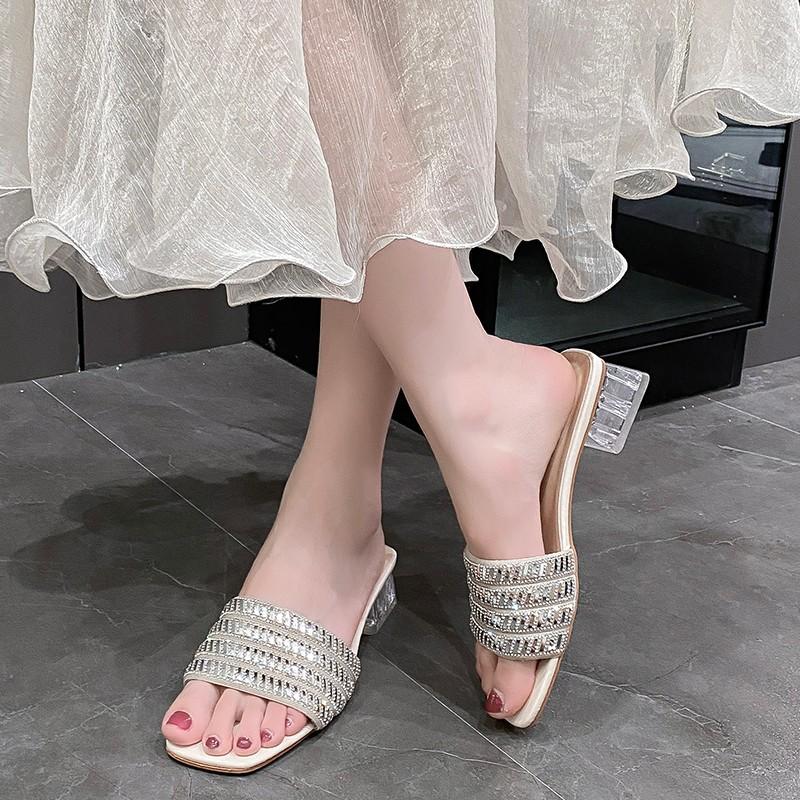 

Летние новые тапочки со стразами для женщин, сексуальные туфли на высоком каблуке-шпильке с открытым носком, сандалии больших размеров с квадратным носком, шлепанцы Zapatillas Mujer 35