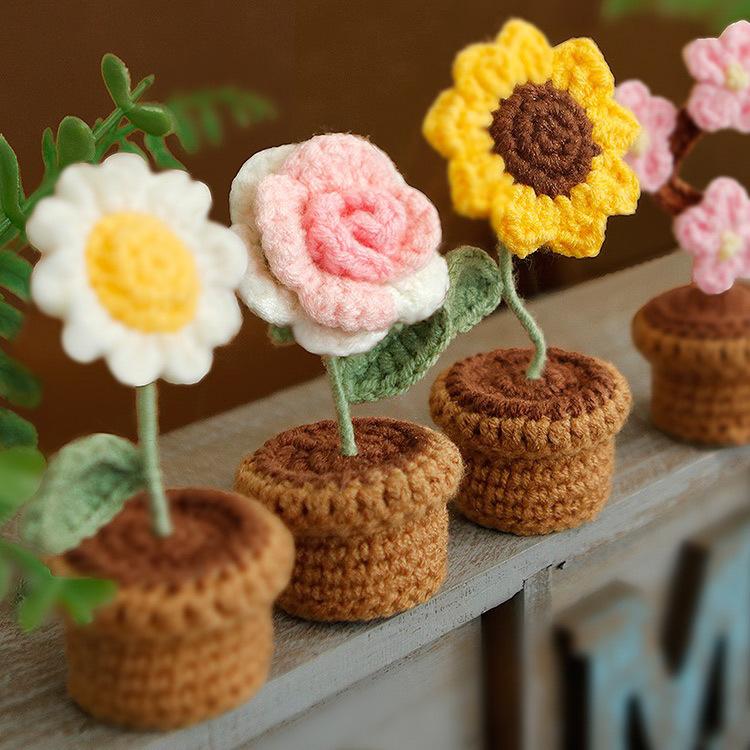 1/5Pcs Handmade Crochet Finished Small Potted Simulation Flower Plant Creative Gift Ornament Floral Decoration for Home Desktop