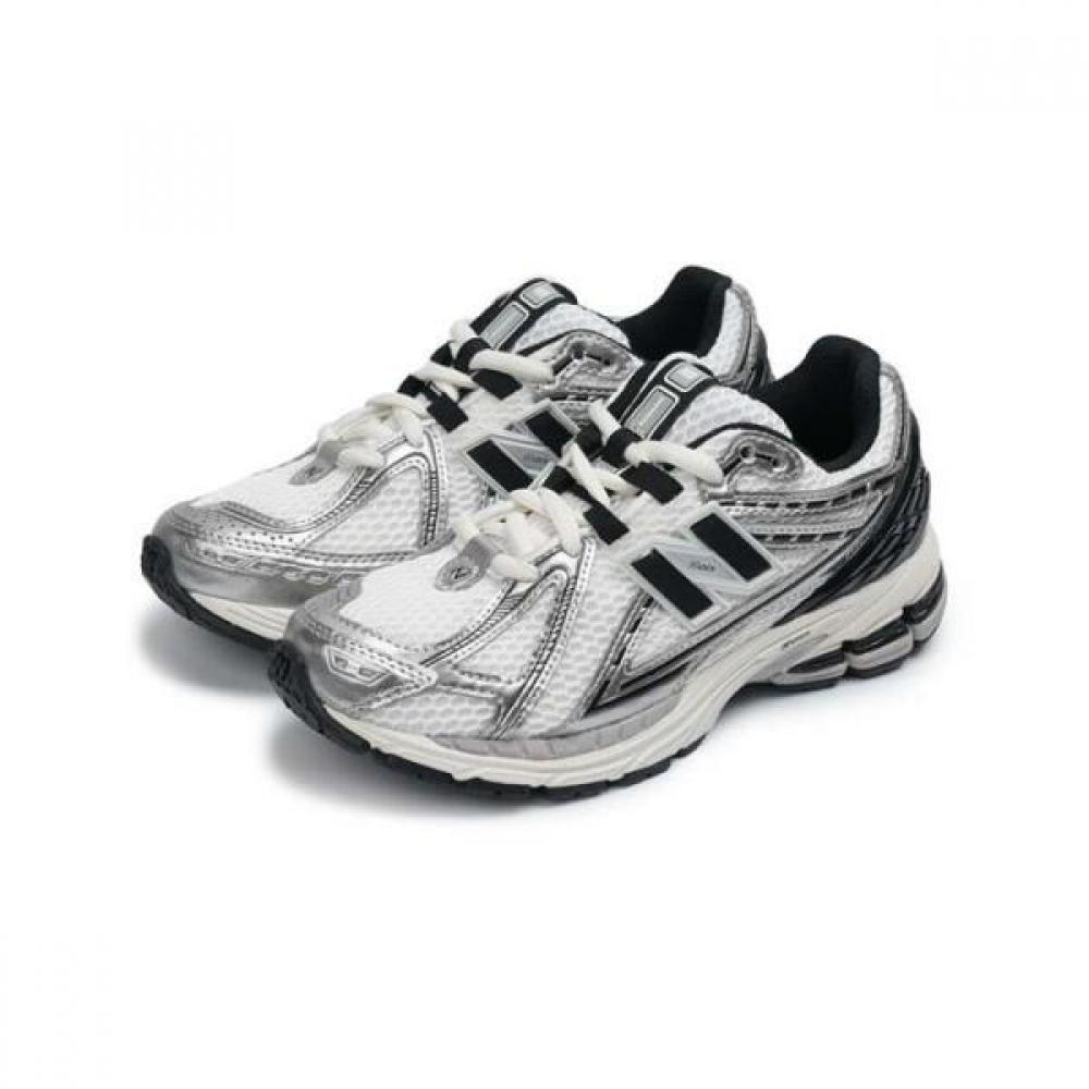 

New Balance 1906r Silver Metallic Black M1906rer 220