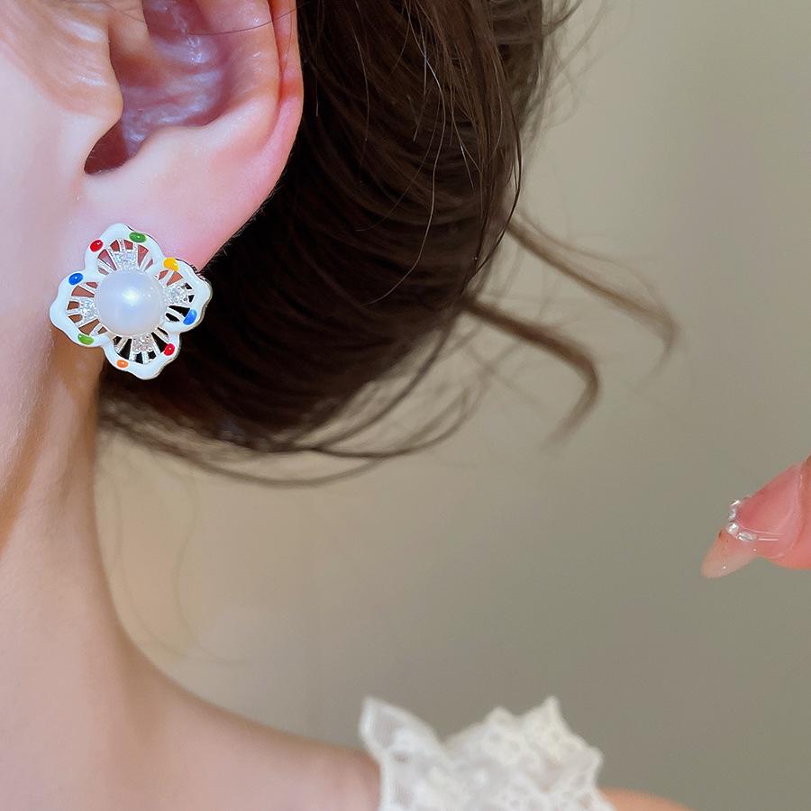 Silver Needle Zirconia Pearl Enamel Polka Dot Flower Stud Earrings - Fashionable and Cute Women's Accessories