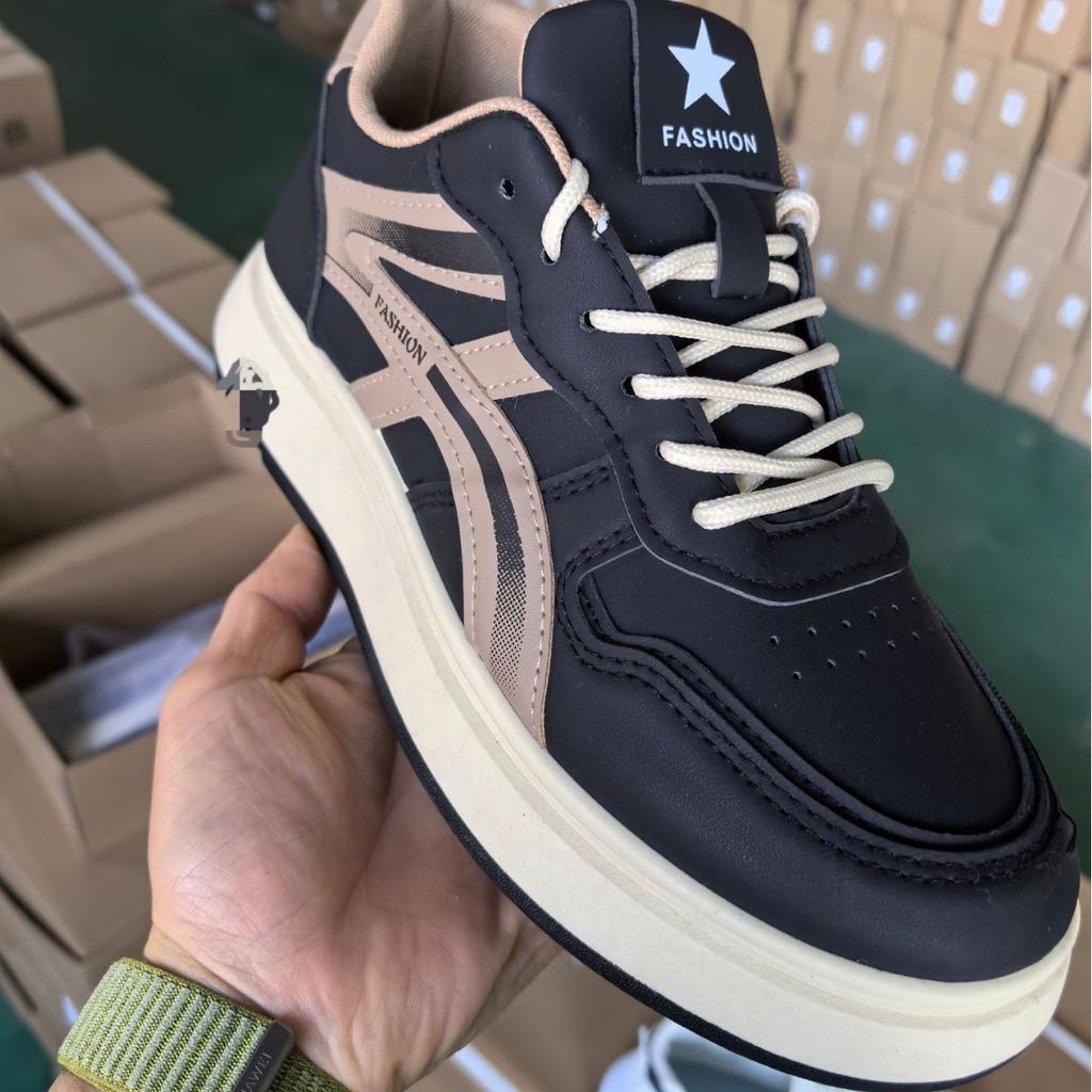 Casual Shoes New Breathable Leather Board Shoes Casual Comfortable Sports Thick Sole
