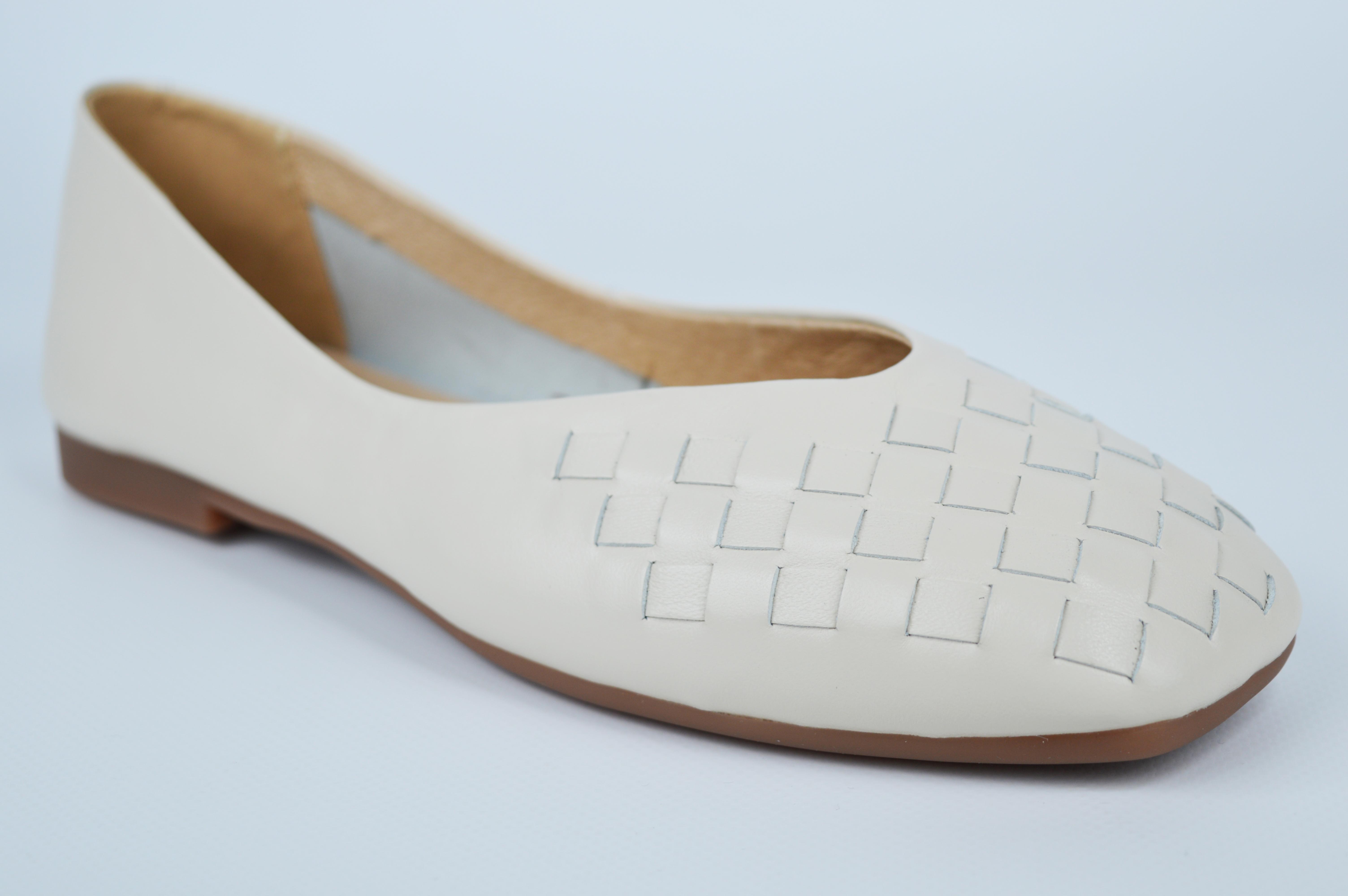 

Балетки плетенка Berkonty 91913 36 Хакі шкіра 38 молоко, білий колір