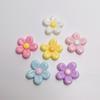 New Novelty 100Pcs Flatback Resin Daisy Flowers Cabochons 22MM Mini Florals Embellishments for Spring Summer Jewelry Making DIY