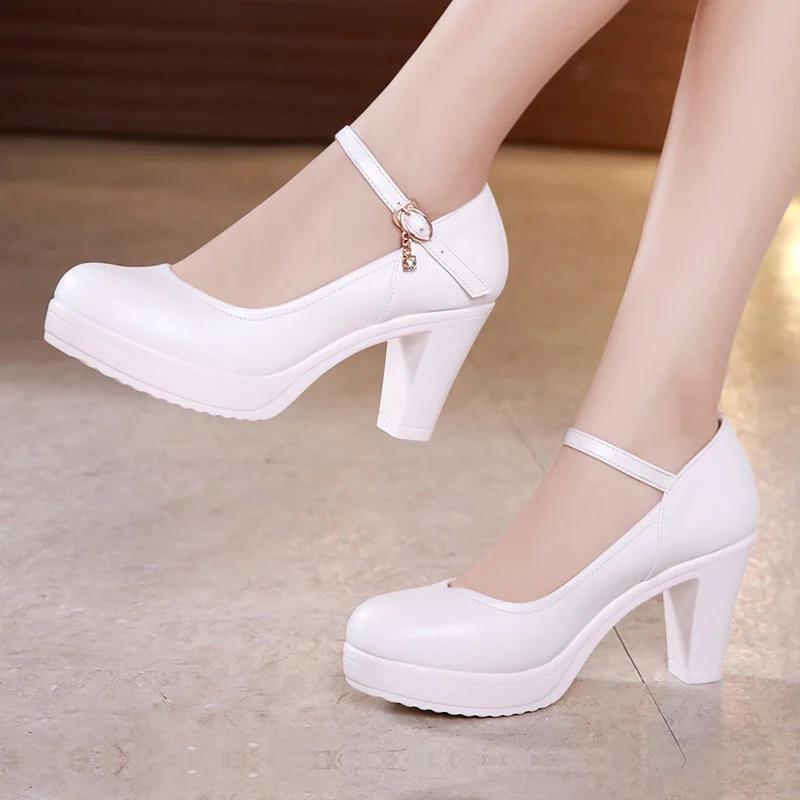 8/10cm Round Headed Waterproof Platform Small Size Shallow Thick Bottom Wedding Shoes Bride Platform Pumps Block High Heels Shoes for Model Mom
