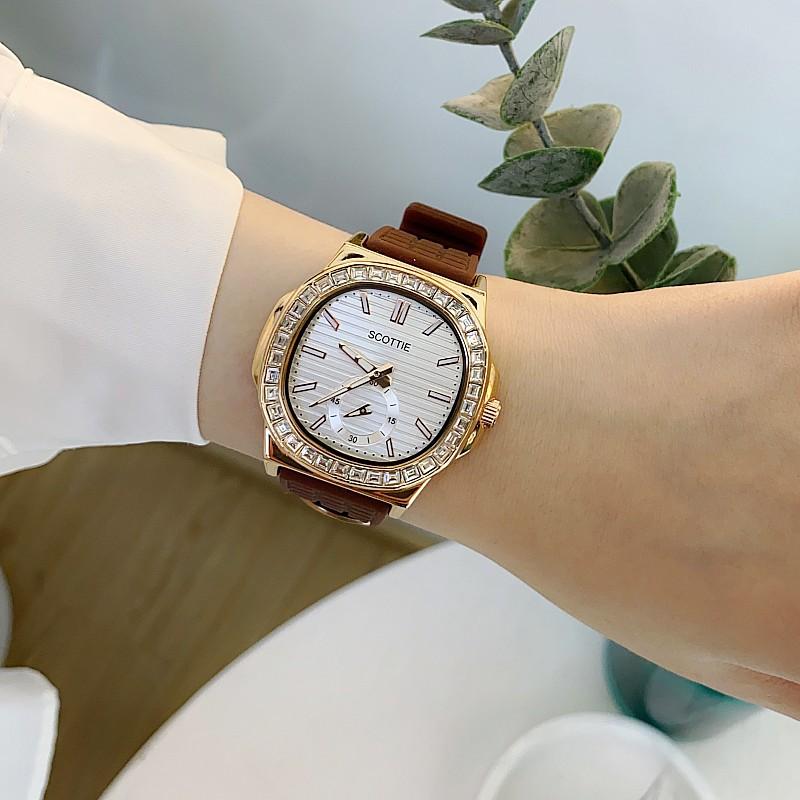Fashion Large Dial Temperament Women'S Watch Women'S Personality Diamond-Encrusted Neutral Steel Belt Square Niche Women'S Watch