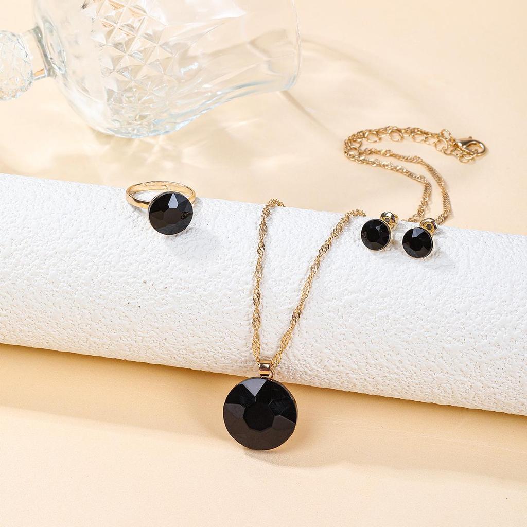 Elegantes Kristall-Zirkon-Schmuckset: Halskette, Ohrringe & Ring