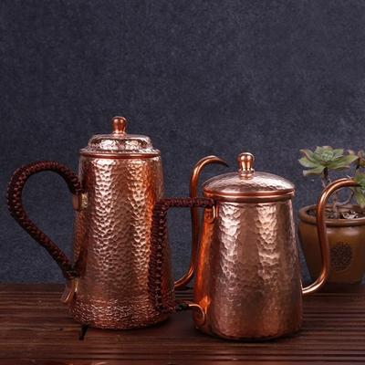 Vintage kávovar z čisté mědi, Ručně kovaný s texturou tkaniny, Přenosný 500 ml, Tepelně odolná konvice s filtrem, Ručně vyrobená konvice na čaj se zakřivenou hubičkou