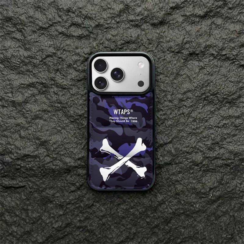

Trendy Camouflage Down Jacket Phone Case Set for iPhone 14/13/12/11/ProMax iPhone XR