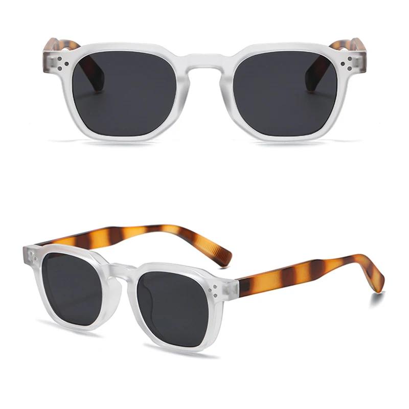 New in Vintage Rivet Square Sunglasses Women For Men Luxury Brand Designer Sun Glasses Punk Anti Blue Light Eyeglasses Frame