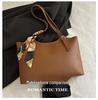 2025 Retro Large Capacity Women's Shoulder Tote Bag