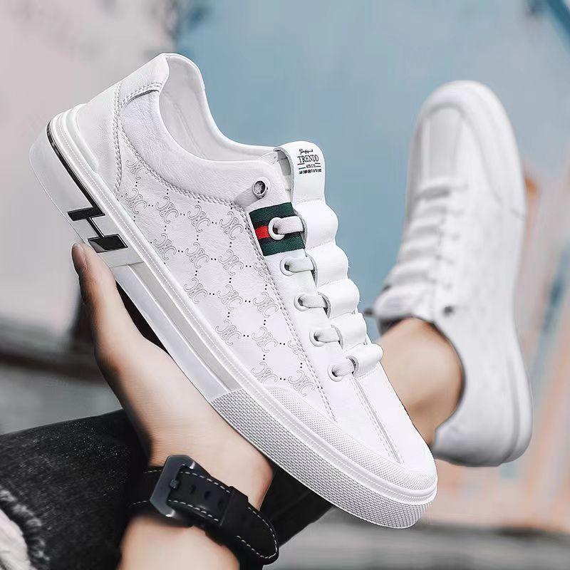 Summer New Casual Board Shoes Soft Sole Breathable Lightweight Trendy Shoes